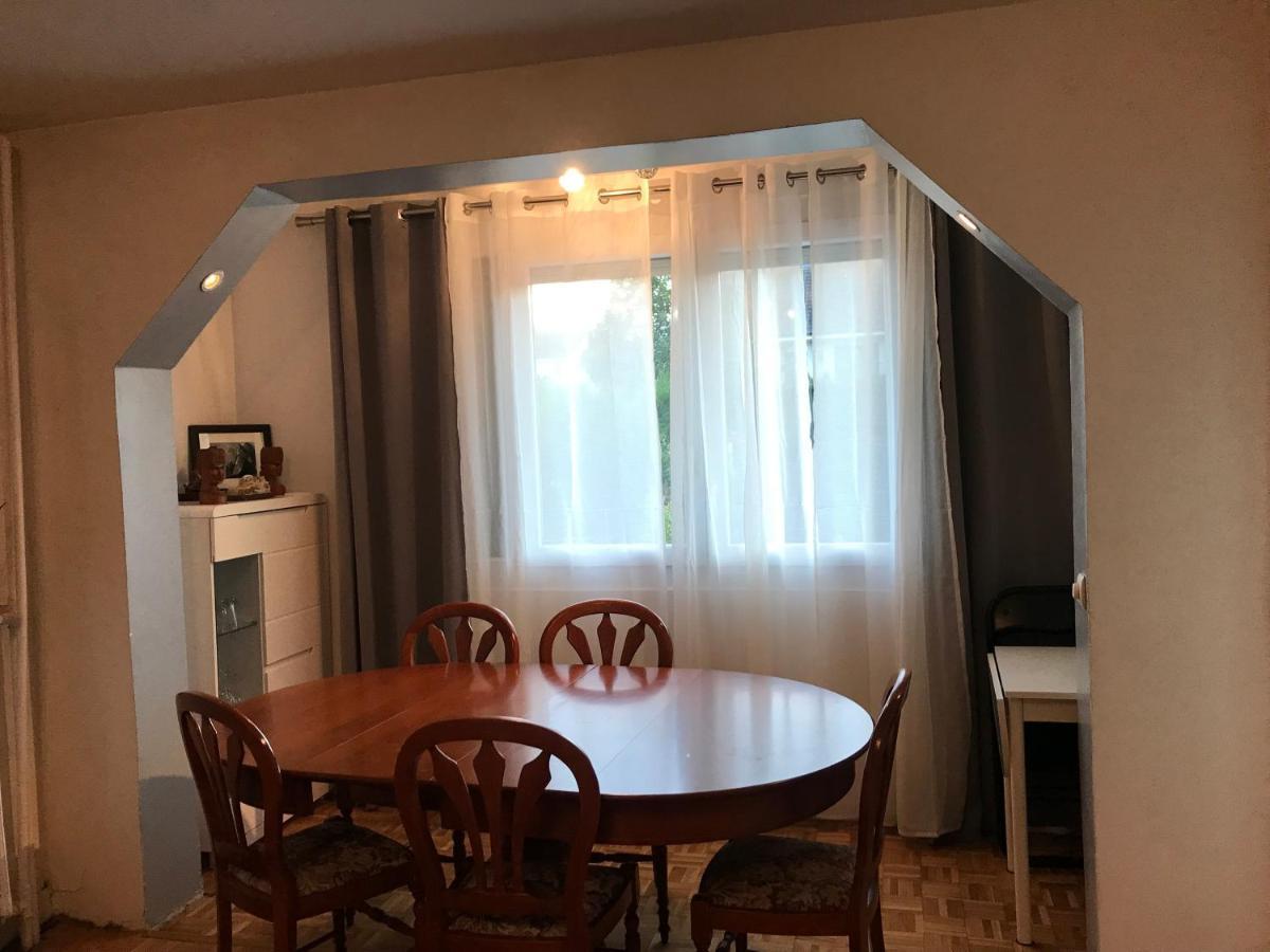 Chelles - Paris - Disneyland Marne La Vallee Dış mekan fotoğraf